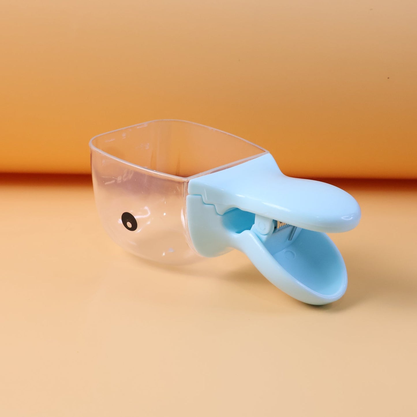 Pet Food Scoop with Bag Clip Measure Portions and Seal Freshness